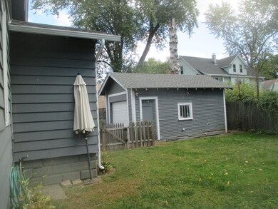 37 Fox St, West Springfield, MA 01089 - photo 5