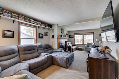 8115 N 2000 East Rd, Downs, IL 61736 - photo 5