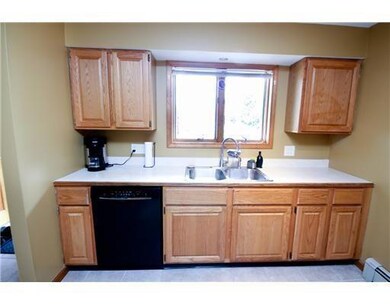 152 Mckeen St unit D18, Brunswick, ME 04011 - photo 4