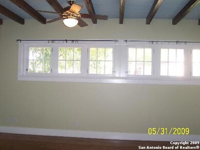 140 Cedar St unit CARRIAGE HOUSE, San Antonio, TX 78210 - photo 3