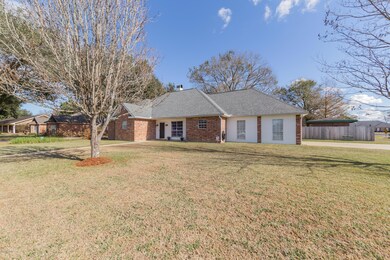 105KnobcrestDr-4