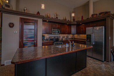 1705CalgaryLp_0004
