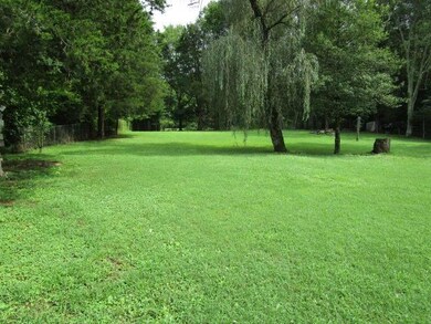 227 Cecil St, Rutledge, TN 37861 - photo 2