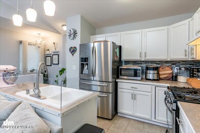 4989 Barrington Greatroom 3