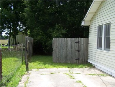 105 Roxanne Dr, Youngsville, LA 70592 - photo 3