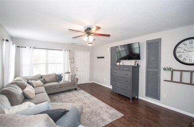 9954 Commonwealth Dr, Fishers, IN 46038 - photo 5