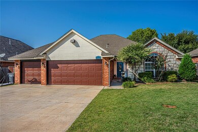 2409 SE 11th St, Moore, OK 73160 - photo 5