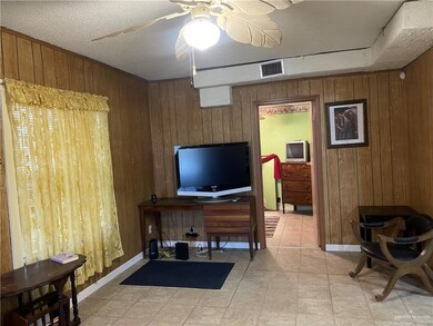 401 S 17th St, Donna, TX 78537 - photo 7