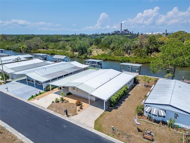 210 N Saint Thomas Cir, Apollo Beach, FL 33572 - photo 3