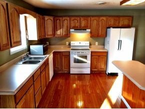 Lots of cabinets