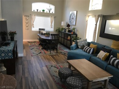 LIVING ROOM & DINING ROOM
