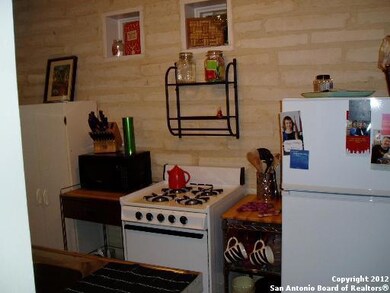 418 Clay St unit 101, San Antonio, TX 78204 - photo 3