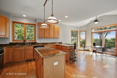 1931 Tunbridge Ct, Algonquin, IL 60102 - photo 4