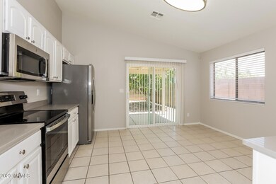 005-photo-kitchen-12853610