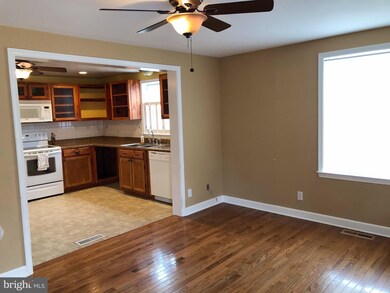 6712 Reindeer Ct, Fredericksburg, VA 22407 - photo 4