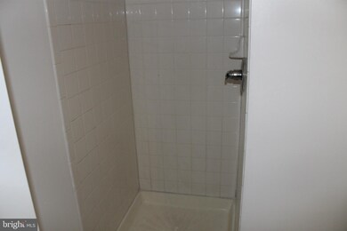 15347 Watermill Terrace, Woodbridge, VA 22191 - photo 4