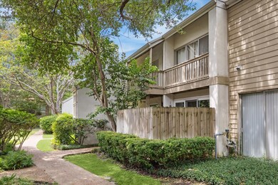 2100 Tanglewilde St unit 297, Houston, TX 77063 - photo 2