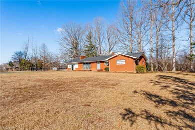 503 Oak View Ln, Asheboro, NC 27205 - photo 4