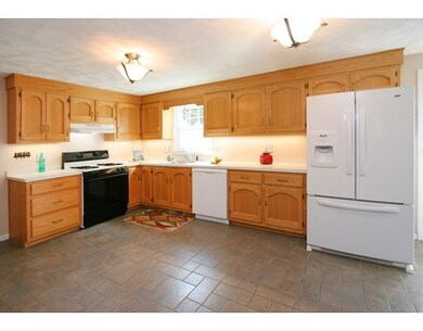 42 Agostino Dr, Wilmington, MA 01887 - photo 7