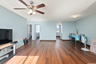 94-246 Leoku St unit E306, Waipahu, HI 96797 - photo 2