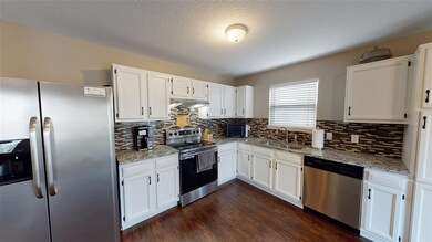 3942 Olivene Cove, New Haven, IN 46774 - photo 4