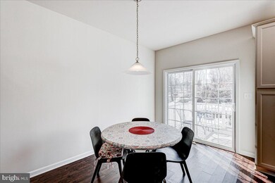 4001 Bradys Hill Rd, Triangle, VA 22172 - photo 7