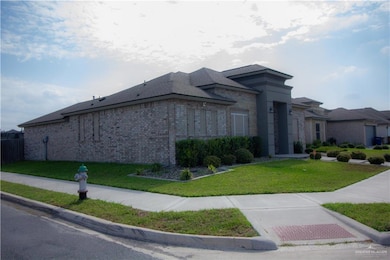 3504 Showboat Dr, Edinburg, TX 78541 - photo 2