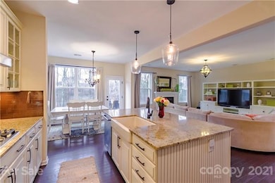 Large kitchen with eat-in dining, granite countert