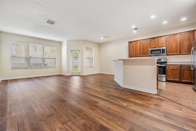 27026 Cool Stream Ln, Wesley Chapel, FL 33544 - photo 5