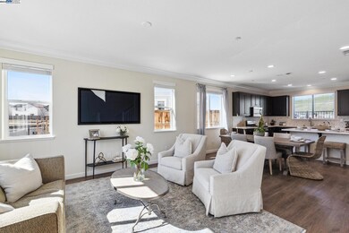 1480 Monument Ln, Fairfield, CA 94533 - photo 3