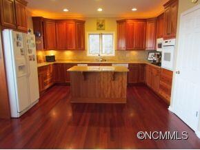 Kitchen with island