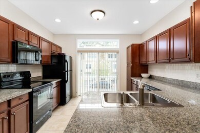 59 Hackett Hill Rd unit 23, Manchester, NH 03102 - photo 3