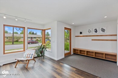 Entry/Peakaboo Living Space View