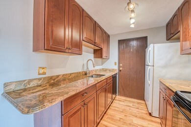 47 Juniper Rd unit F9, North Attleboro, MA 02760 - photo 7