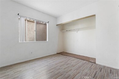 16465 Green Tree Blvd unit 11, Victorville, CA 92395 - photo 5