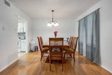 2401 Leon St unit 103, Austin, TX 78705 - photo 3