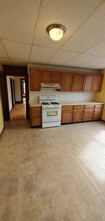 52 Hollywood St, Worcester, MA 01610 - photo 7