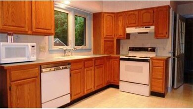 87 Greene St, Hopedale, MA 01747 - photo 2