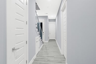 6118 Truro St, Houston, TX 77007 - photo 3