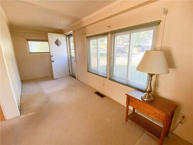 1810 E 32nd Ct, Des Moines, IA 50317 - photo 4