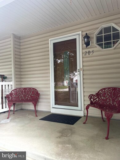 205 Villas Ct, Atco, NJ 08004 - photo 3