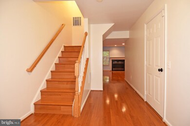 13521 Bannacker Place, Herndon, VA 20171 - photo 4