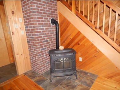 2820 New Hampshire 25a, Orford, NH 03777 - photo 7