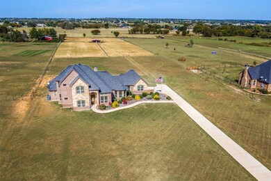 410 Lazy b Ln, Springtown, TX 76082 - photo 3