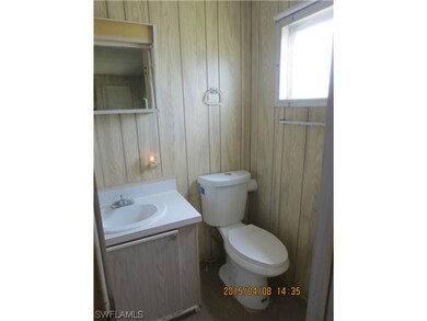 MASTER BATH WITH SHOWER