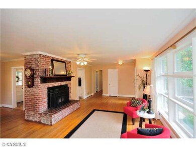 Living Room - The living room is flooded with ligh