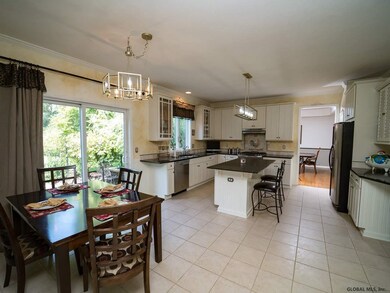 725 Sachem Cir, Slingerlands, NY 12159 - photo 7