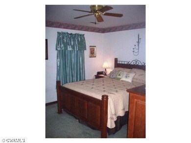 4812 Pawpans Ct, North Chesterfield, VA 23237 - photo 6