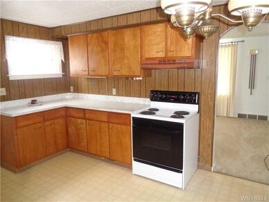 1098 Nash Rd, North Tonawanda, NY 14120 - photo 4