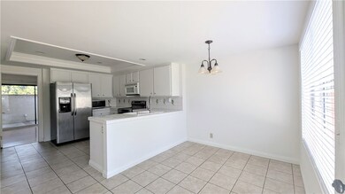 95 W Yale Loop unit 3, Irvine, CA 92604 - photo 6